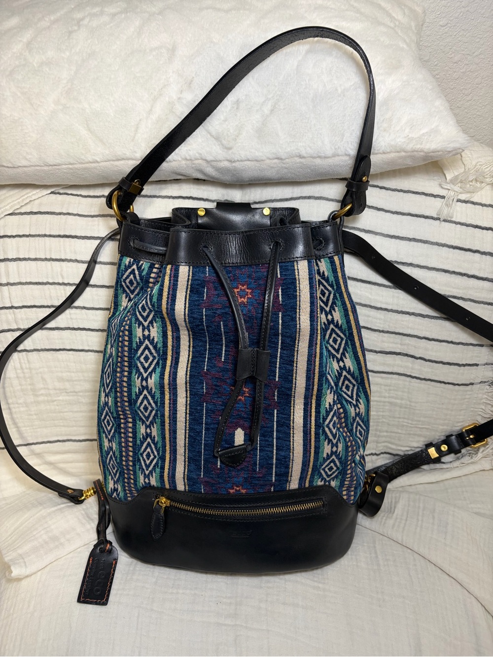 Old Trend Myrtle Bucket Backpack Black Leather Blue Geometric Canvas